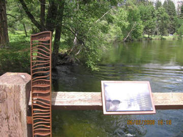 Merced River Flood Sign