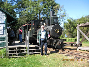 Sandy River RR Engine and Tom Keating