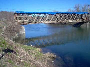 Buskirk Bridge Photo by Dick Wilson, April 16, 2004