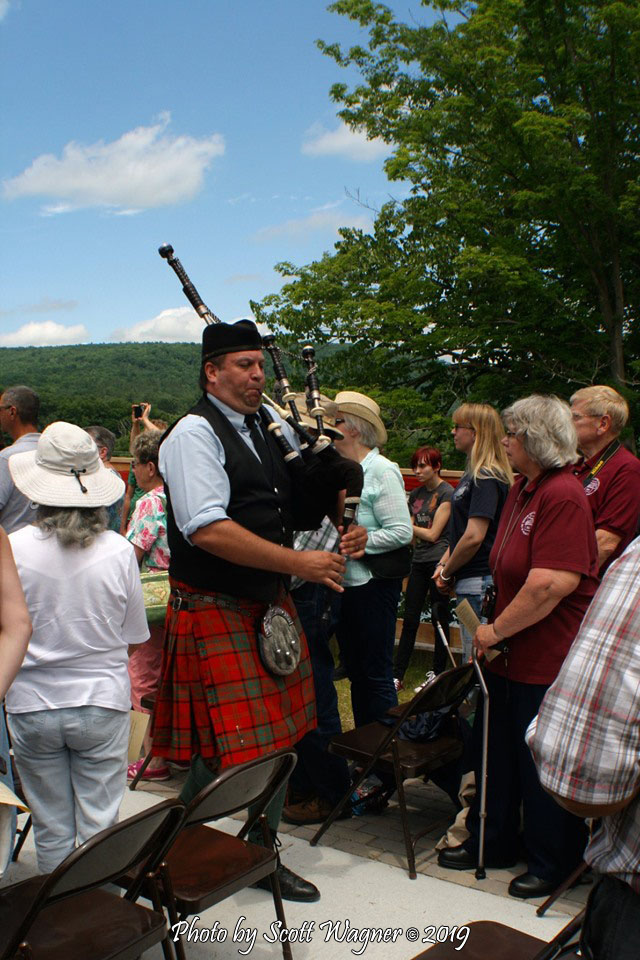 Bagpipe Player