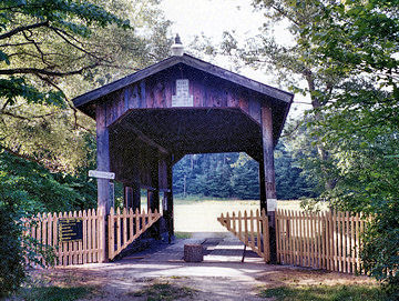 Mills Riverside Romantic Shelter